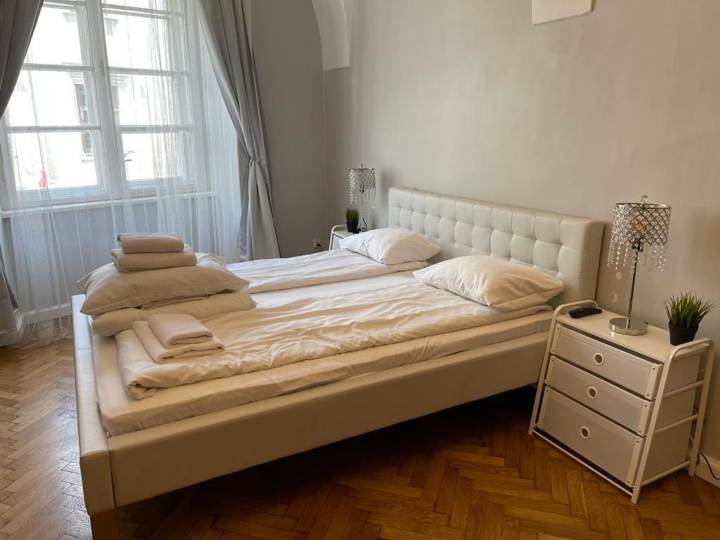 Florianska Deluxe With Air Condition
